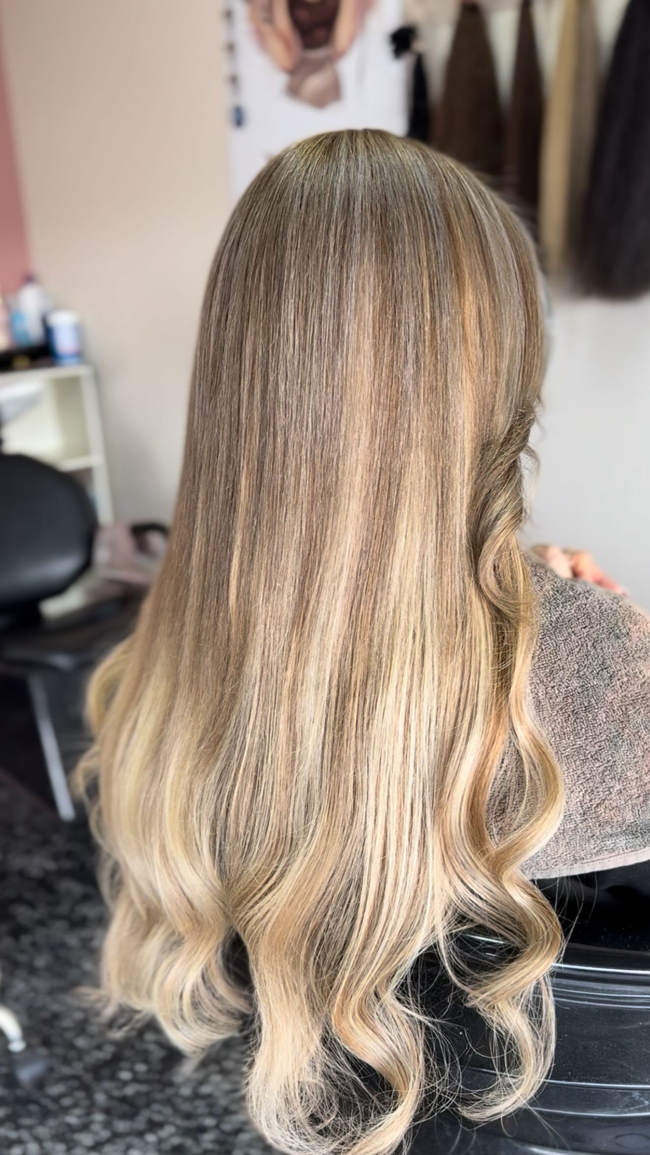 Balayage foils result, lived in blonde
